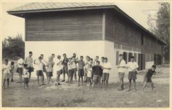 005seminary_old_pics1.jpg