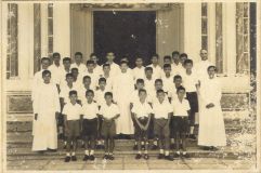 033seminary_old_pics1.jpg